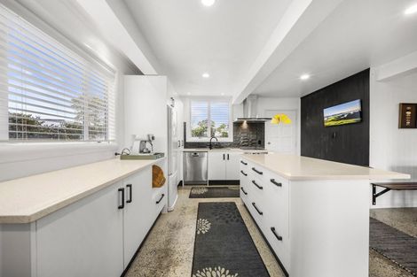Photo of property in 30b Taipari Avenue, Raglan, 3225