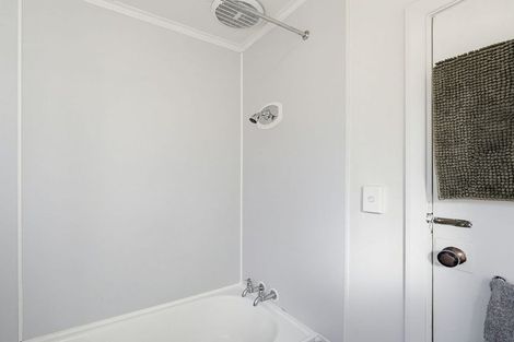 Photo of property in 168 Aorangi Road, Bryndwr, Christchurch, 8053
