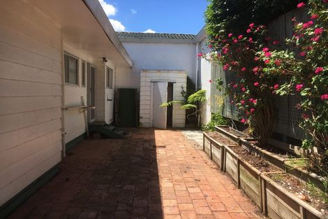 Photo of property in 2/44 Park Avenue, Papatoetoe, Auckland, 2025