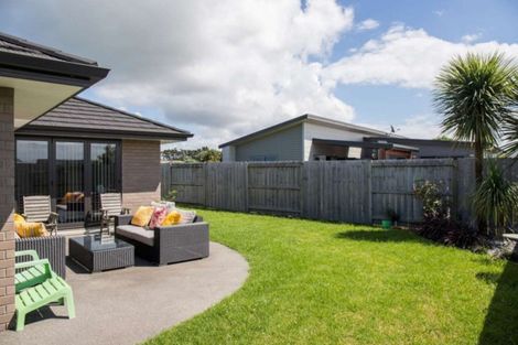 Photo of property in 1 Sando Way, One Tree Point, 0118