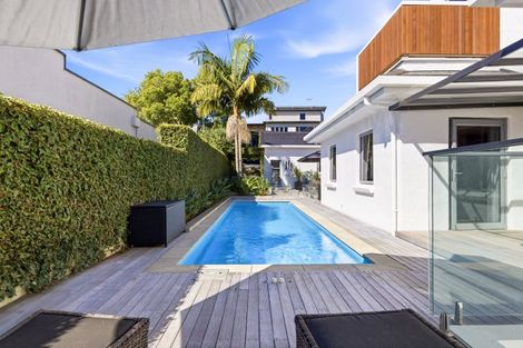 Photo of property in 1 Woodstock Road, Fairfield, Hamilton, 3214