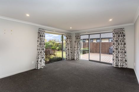 Photo of property in 17 Lloyds Close, Rolleston, 7614