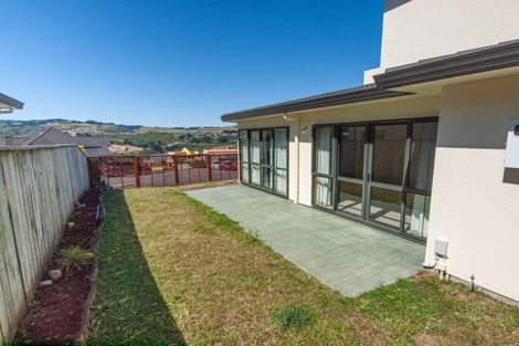 Photo of property in 27 Derry Hill, Churton Park, Wellington, 6037