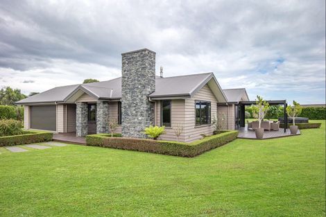 Photo of property in 22 Tunbridge Wells, Ohau, Levin, 5570