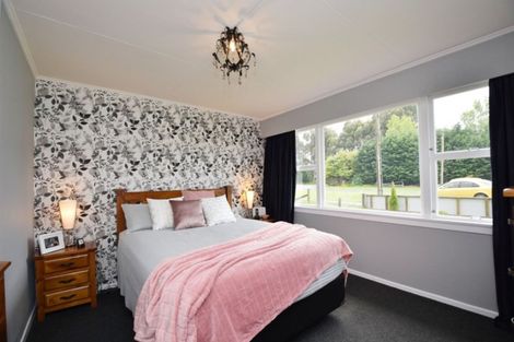 Photo of property in 11 Queen Street, Otautau, 9610