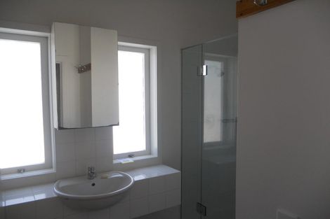 Photo of property in 128 Calliope Road, Stanley Point, Auckland, 0624