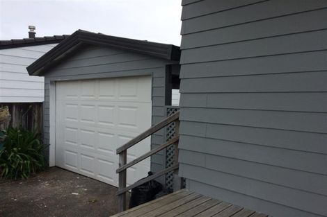 Photo of property in 66 De Quincey Terrace, Highland Park, Auckland, 2010