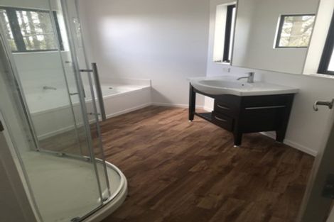 Photo of property in 19 Marjory Close, Broadmeadows, Wellington, 6035