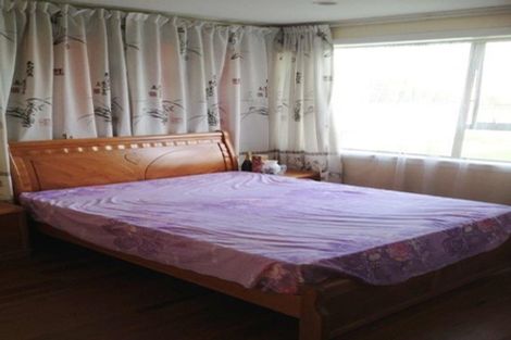 Photo of property in 77 Pakuranga Road, Pakuranga, Auckland, 2010