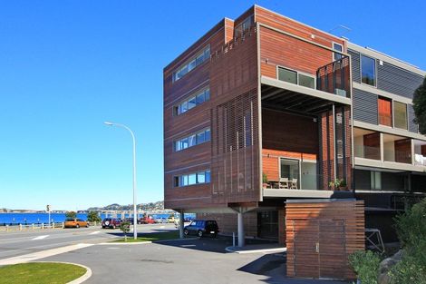 Photo of property in Patent 326 Apartments, 407s/326 Evans Bay Parade, Hataitai, Wellington, 6021