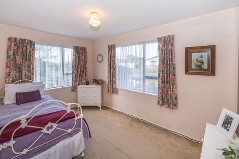 Photo of property in 2/81 Veitches Road, Casebrook, Christchurch, 8051