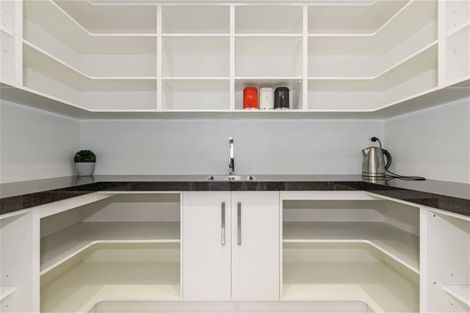 Photo of property in 8 Platina Place, Flagstaff, Hamilton, 3210