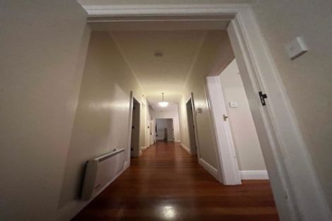 Photo of property in 7 Otahuri Crescent, Greenlane, Auckland, 1051