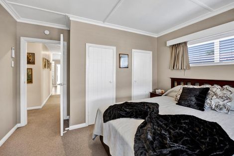 Photo of property in 50 Leslie Street, Waitara, 4320