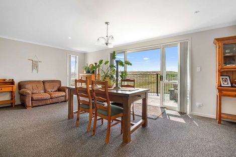 Photo of property in 10 Selliera Place, Papamoa Beach, Papamoa, 3118