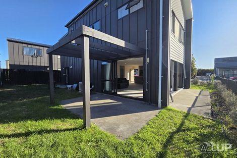 Photo of property in 50 Black Beech Crescent, Takanini, 2110