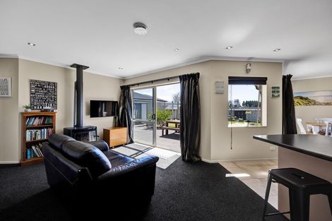 Photo of property in 69c Karamea Street, Whalers Gate, New Plymouth, 4310