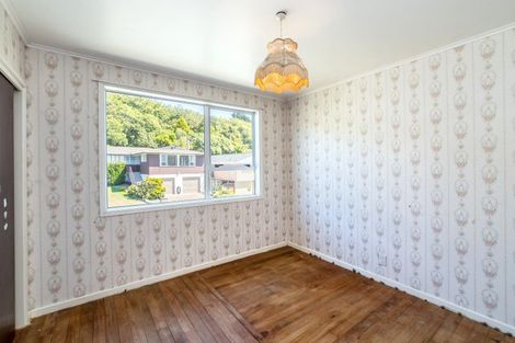 Photo of property in 13 Rembrandt Avenue, Tawa, Wellington, 5028