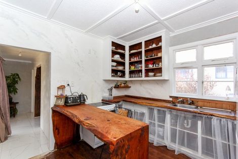 Photo of property in 8 Newbury Place, Waitara, 4320