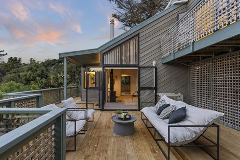 Photo of property in 28 Willow Avenue, Birkenhead, Auckland, 0626