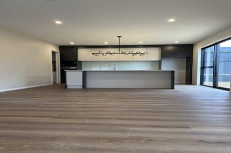 Photo of property in 28 Bendridge Street, Flat Bush, Auckland, 2019