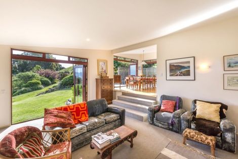 Photo of property in 196 Okains Bay Road, Robinsons Bay, Akaroa, 7581