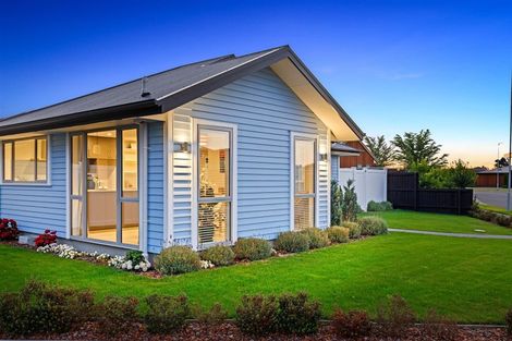 Photo of property in 25 Haughey Drive, Mairehau, Christchurch, 8052