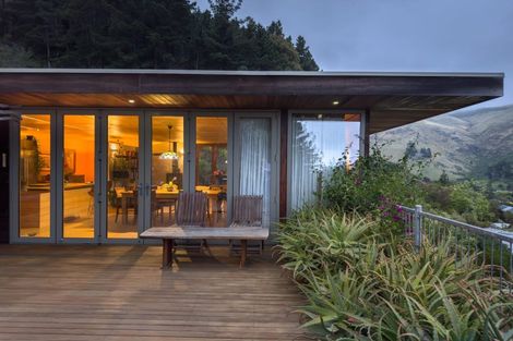 Photo of property in 4 Awaroa Lane, Sumner, Christchurch, 8081