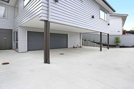 Photo of property in 16a Cedar Heights Avenue, Massey, Auckland, 0614