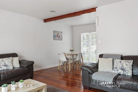 Photo of property in 3 Lex Avenue, Green Bay, Auckland, 0604
