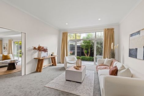 Photo of property in 15a Westburn Terrace, Burnside, Christchurch, 8041