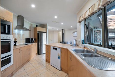 Photo of property in 5 Wilson Street, Bulls, 4818