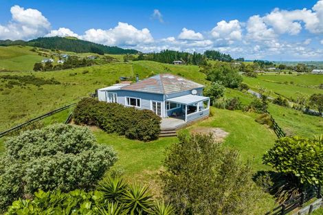 Photo of property in 3050 Kaipara Coast Highway, Glorit, Warkworth, 0984