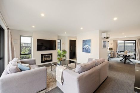 Photo of property in 15 Batchelor Place, Kaiapoi, 7630