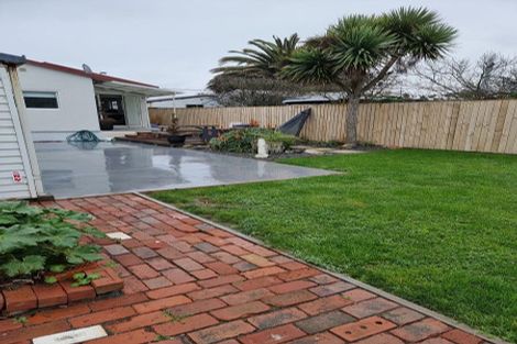 Photo of property in 135 Oram Avenue, New Brighton, Christchurch, 8061