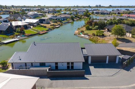 Photo of property in 8 Halston Close, Huntingdon, Ashburton, 7774