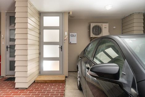 Photo of property in 2/123 The Parade, Island Bay, Wellington, 6023