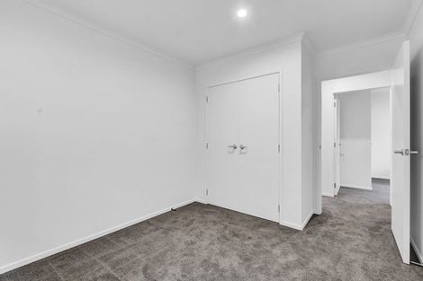 Photo of property in 10a Winstone Place, Highlands Park, New Plymouth, 4312