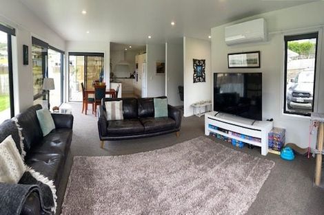 Photo of property in 19 Pohutukawa Drive, Cable Bay, 0420
