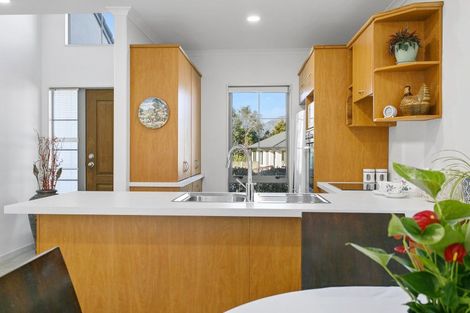 Photo of property in 26 Lakeridge Close, Rangatira Park, Taupo, 3330