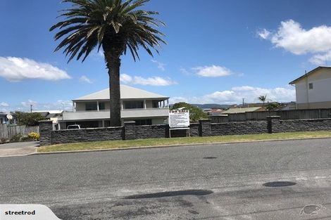 Photo of property in 106b Karewa Parade, Papamoa Beach, Papamoa, 3118