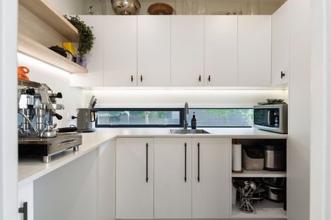 Photo of property in 222d Papamoa Beach Road, Papamoa Beach, 3118