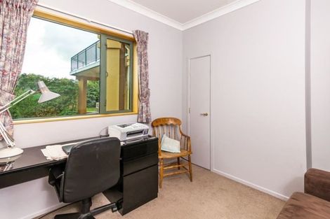 Photo of property in 28 Chesham Avenue, Waipahihi, Taupo, 3330
