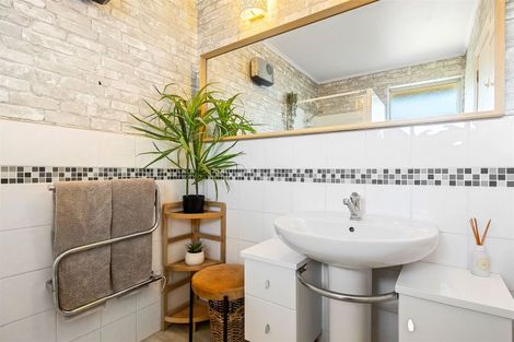 Photo of property in 11 Roseneath Place, Cashmere, Christchurch, 8022