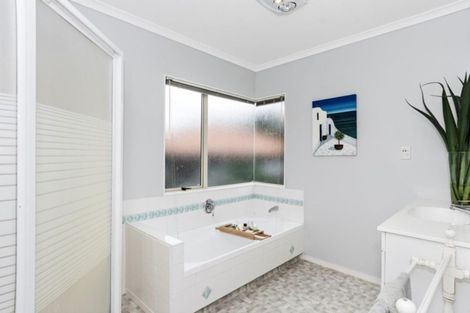 Photo of property in 71 Little John Drive, Bellevue, Tauranga, 3110