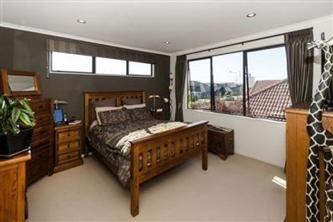 Photo of property in 24 Corsica Way, Karaka, Papakura, 2113