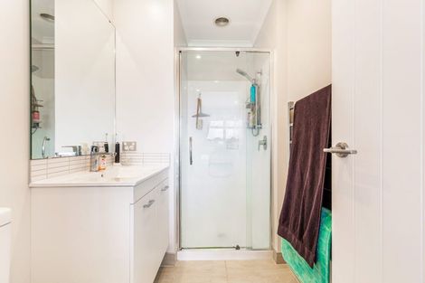 Photo of property in 12b Dida Park Drive, Kumeu, 0810