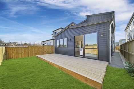 Photo of property in 30 Lusitano Drive, Karaka, Papakura, 2113