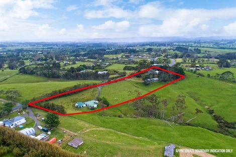 Photo of property in 285 Red Hills Road, Taupaki, Henderson, 0782