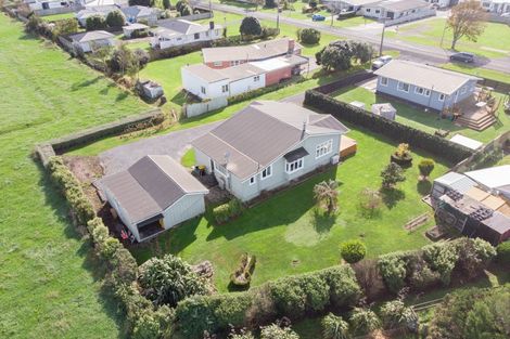 Photo of property in 61b Pipiroa Road, Ngatea, 3503